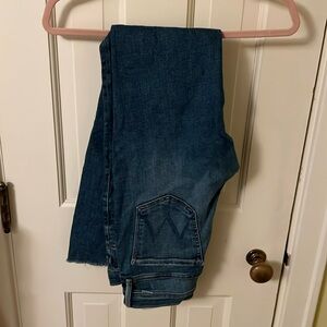 MOTHER The runaway step fray jeans